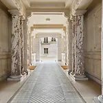 Sous Les Etoiles De Paris